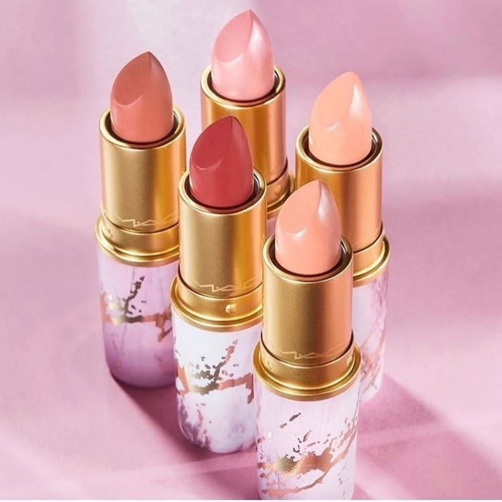 MAC Cosmetics Electric Wonder ‘Natural Born Leader’ Matte Lipstick - Picture 14 of 16